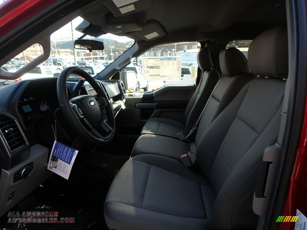 2019 F150 XLT SuperCab 4x4 - Ruby Red / Earth Gray photo #12