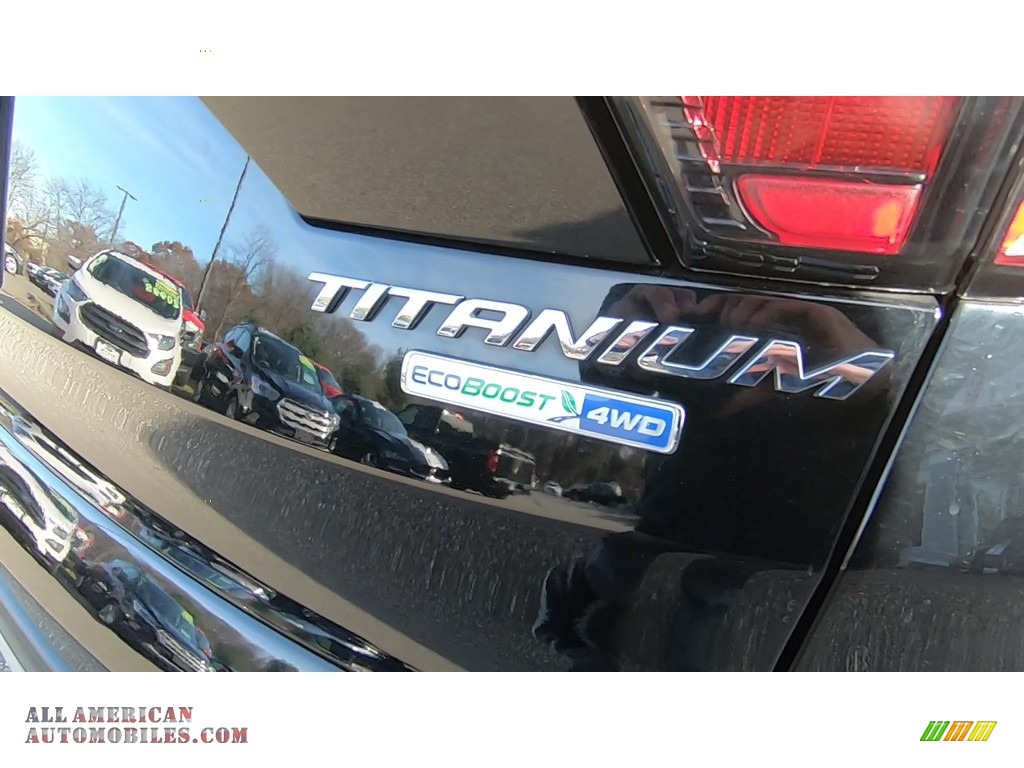 2017 Escape Titanium 4WD - Shadow Black / Charcoal Black photo #9