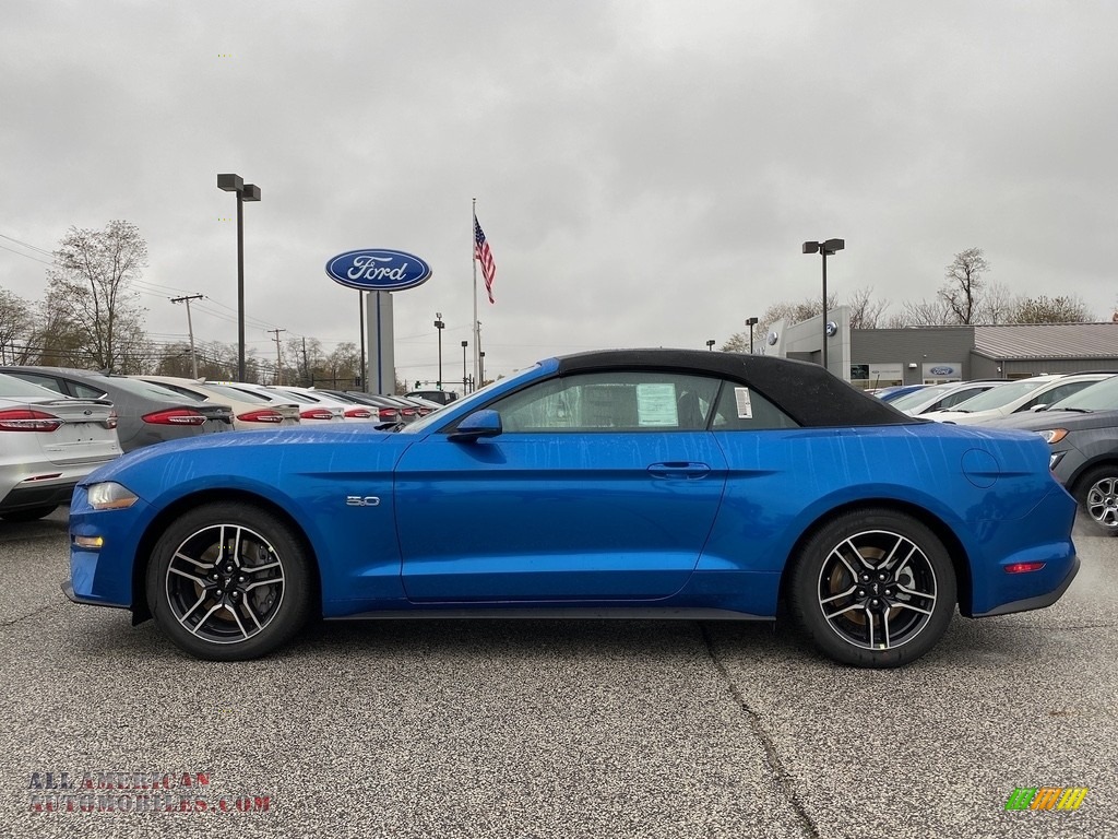 2020 Mustang GT Premium Convertible - Velocity Blue / Ebony photo #2