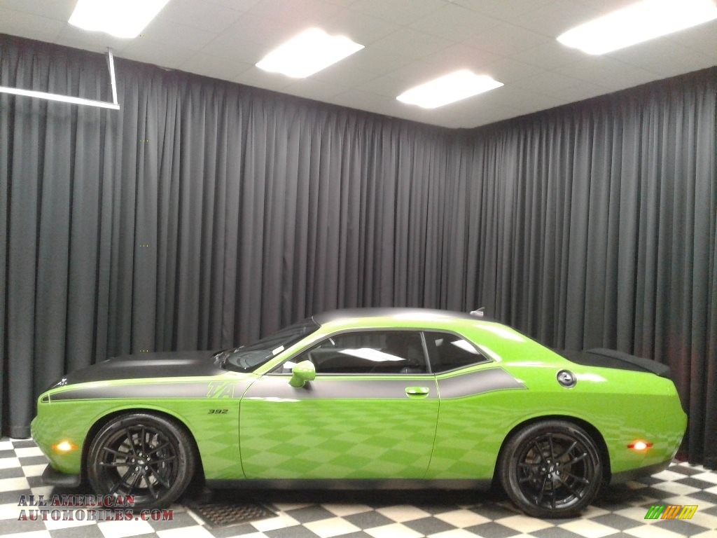 2017 Challenger T/A 392 - Green Go / Black photo #1