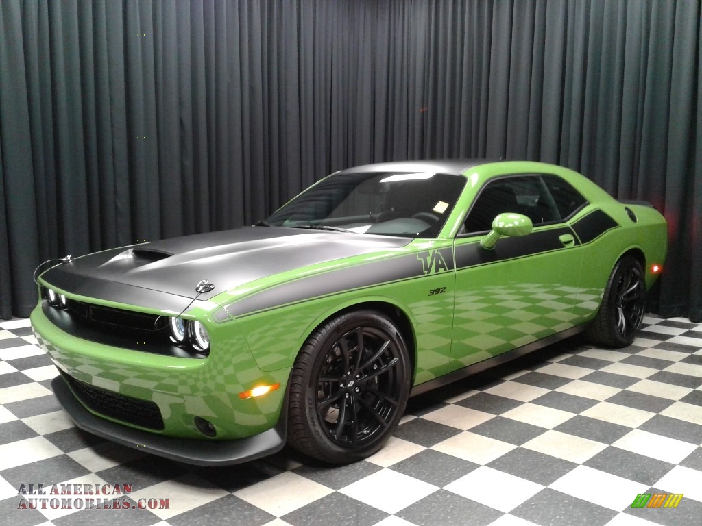 2017 Challenger T/A 392 - Green Go / Black photo #2