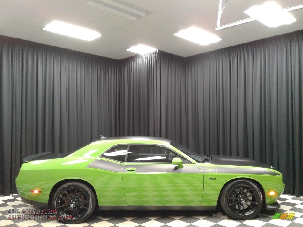 2017 Challenger T/A 392 - Green Go / Black photo #5