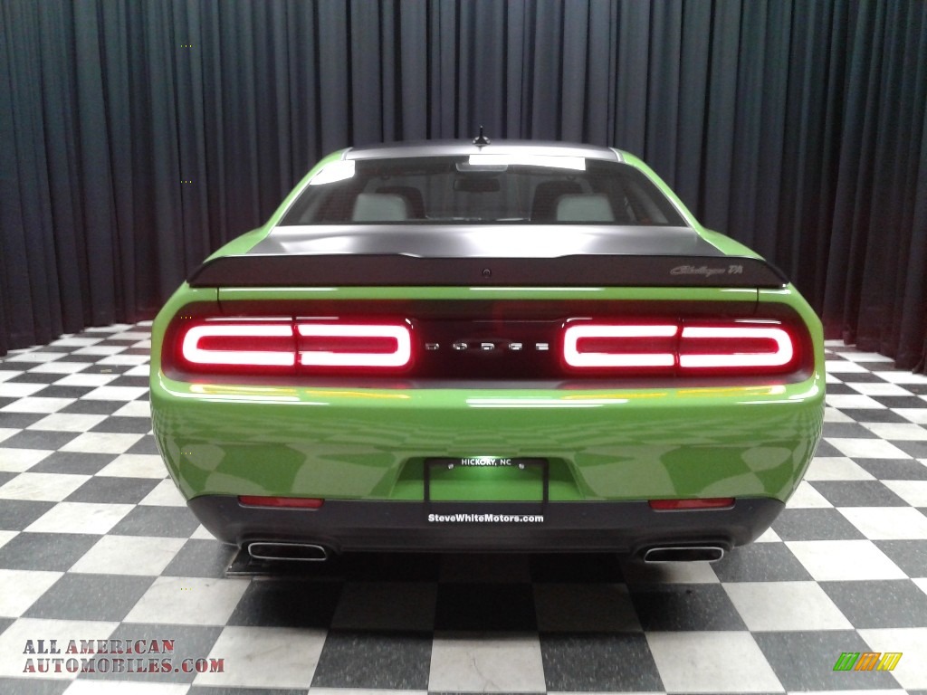 2017 Challenger T/A 392 - Green Go / Black photo #7