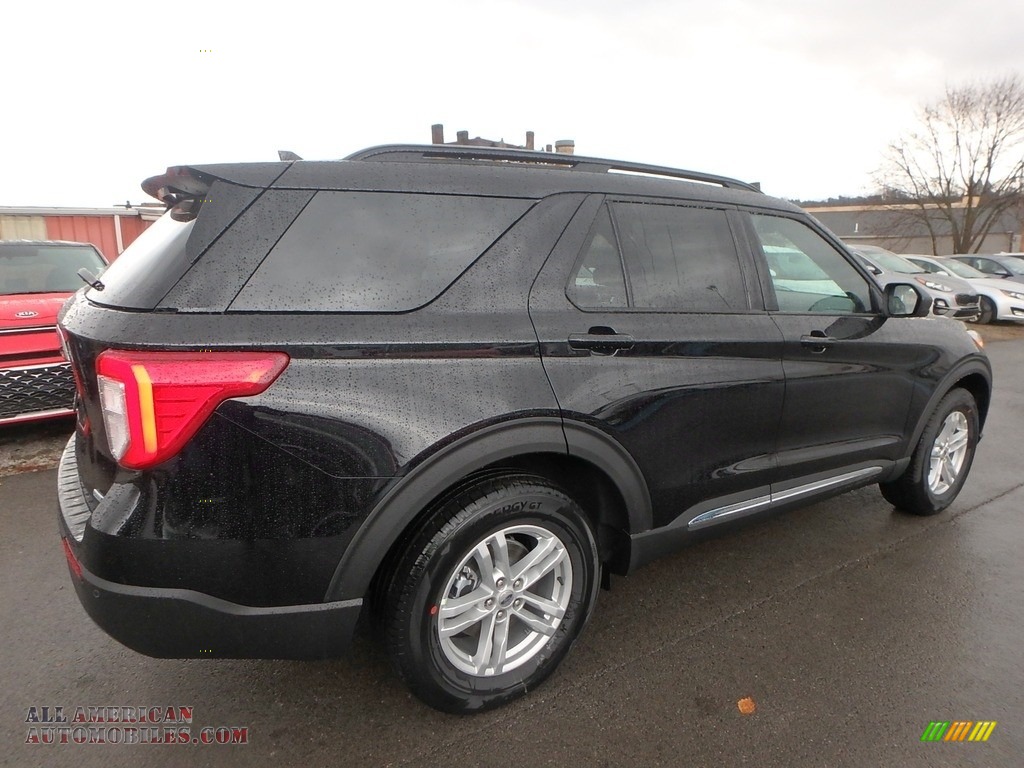 2020 Explorer XLT 4WD - Agate Black Metallic / Ebony photo #2