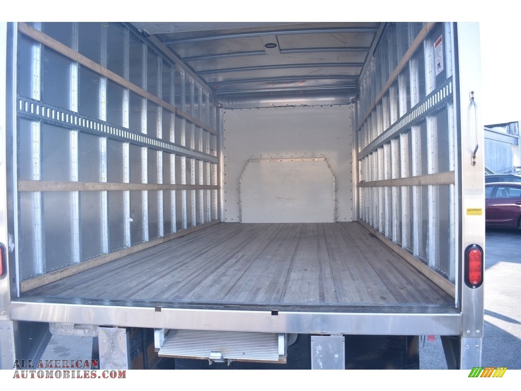 2019 E Series Cutaway E350 Commercial Moving Truck - Oxford White / Medium Flint photo #8