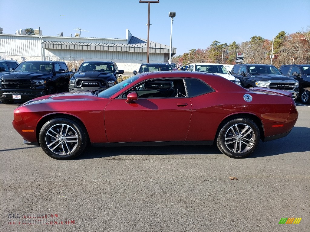 2019 Challenger SXT AWD - Octane Red Pearl / Black photo #3