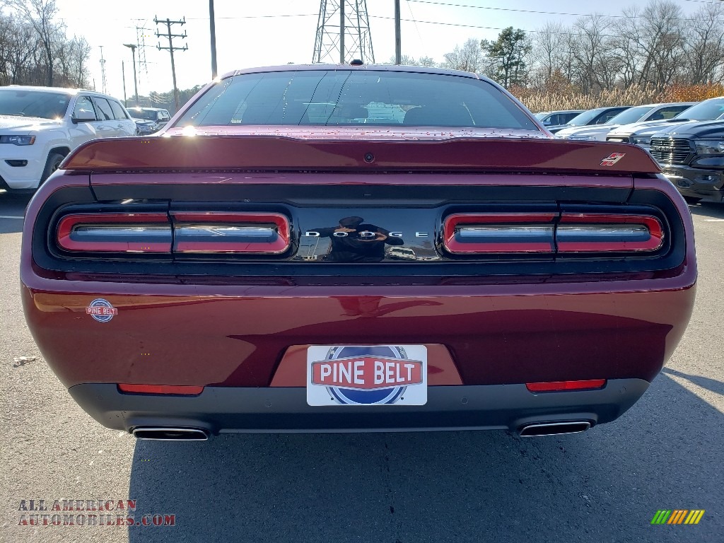 2019 Challenger SXT AWD - Octane Red Pearl / Black photo #5