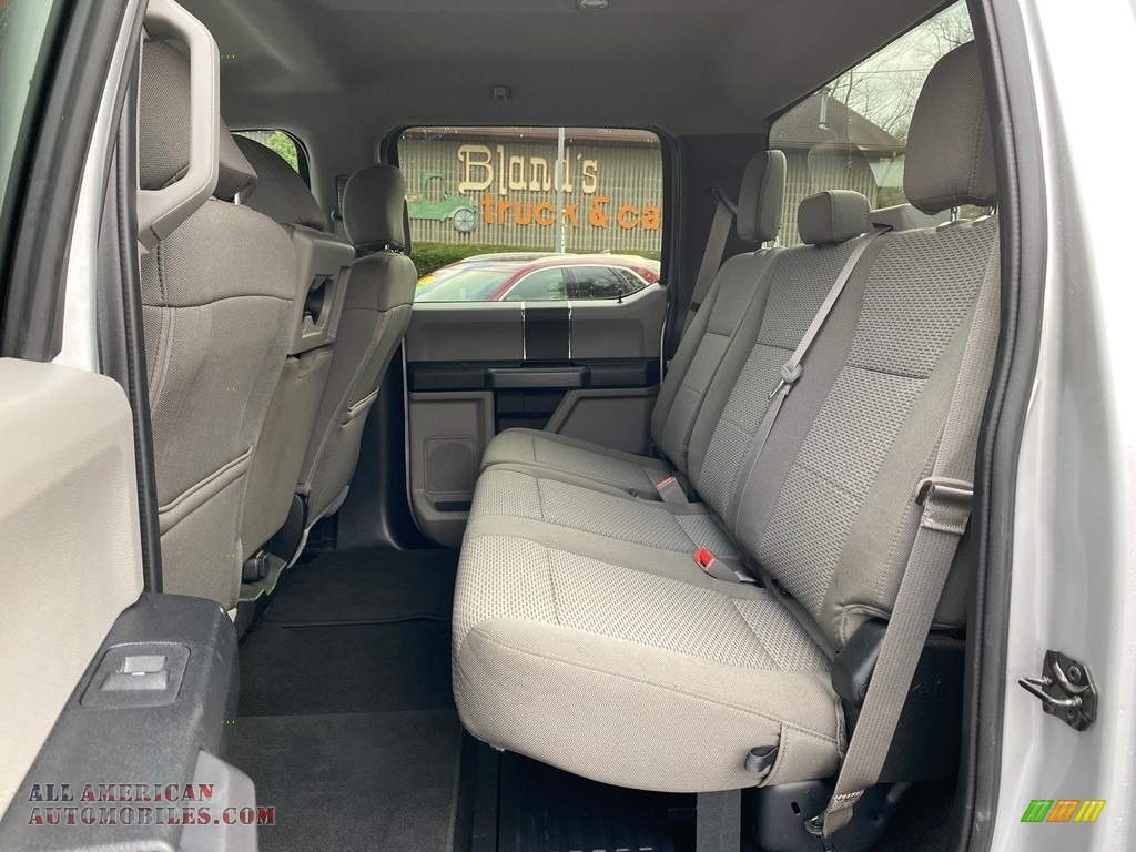 2019 F250 Super Duty XLT Crew Cab 4x4 - Ingot Silver / Earth Gray photo #29