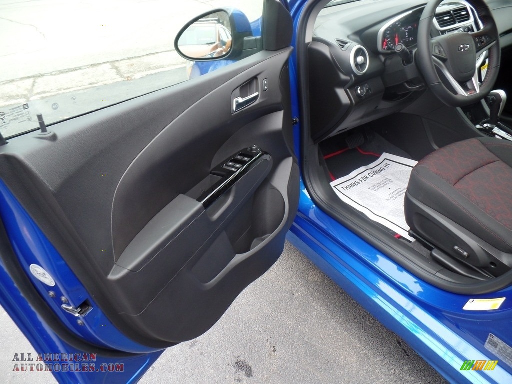2020 Sonic LT Hatchback - Kinetic Blue Metallic / Jet Black photo #14