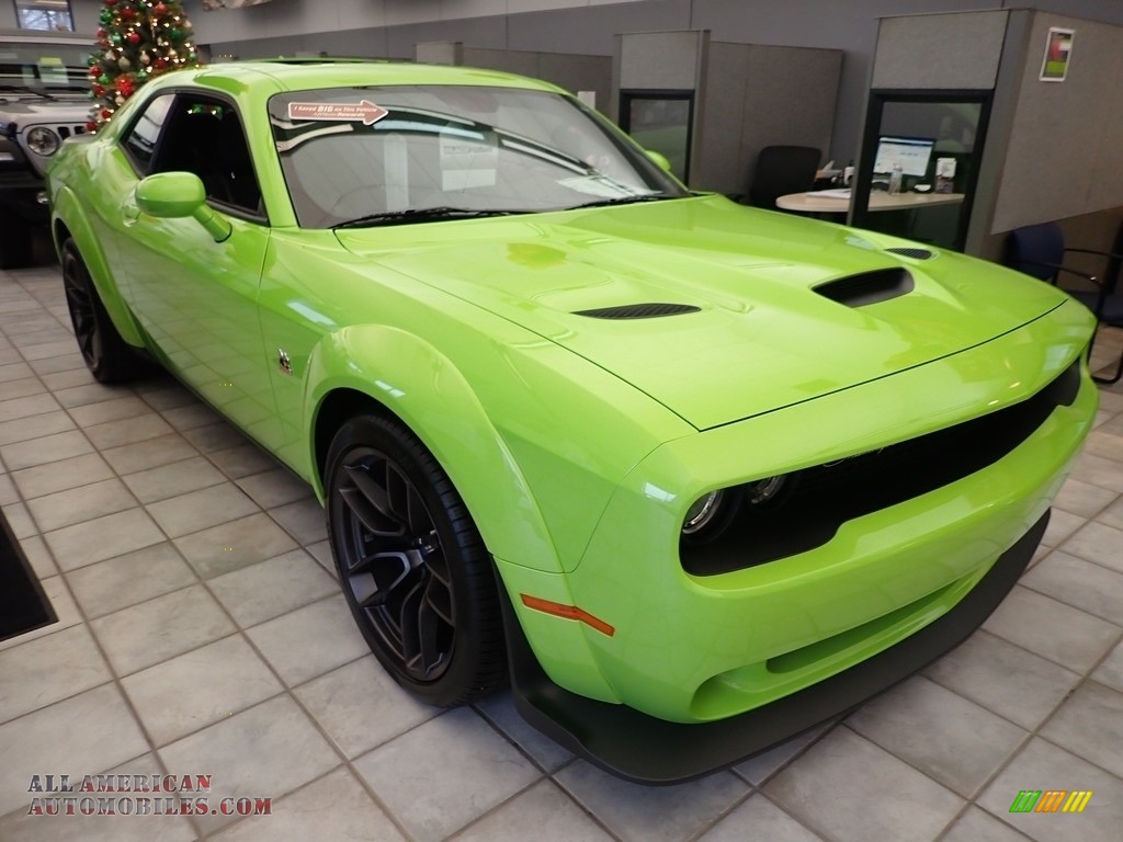 2019 Challenger R/T Scat Pack Widebody - Sublime / Black photo #9