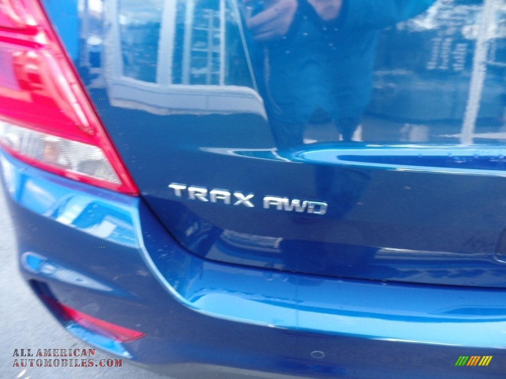 2020 Trax Premier AWD - Pacific Blue Metallic / Jet Black photo #12