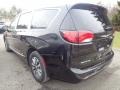 Chrysler Pacifica Touring L Plus Brilliant Black Crystal Pearl photo #3