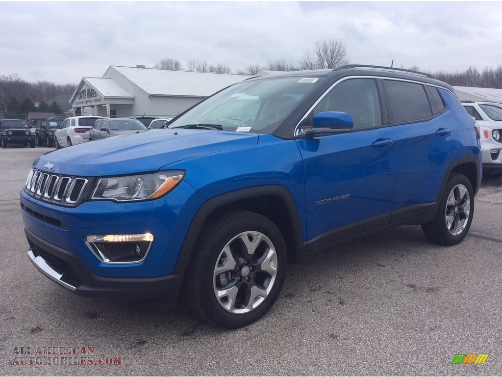 2020 Compass Limted 4x4 - Laser Blue Pearl / Black photo #5