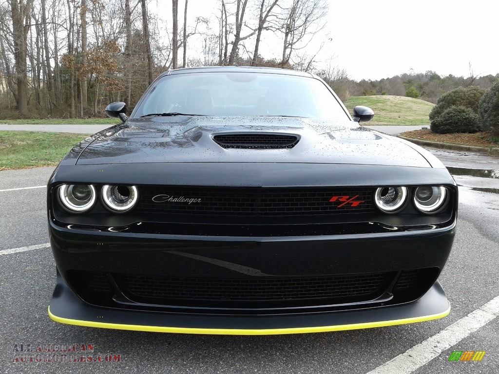 2020 Challenger R/T Scat Pack Widebody - Pitch Black / Black photo #3