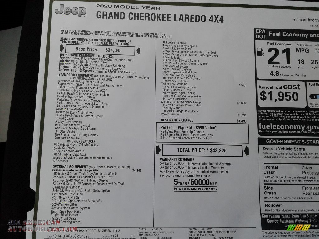 2020 Grand Cherokee Laredo 4x4 - Bright White / Black photo #33
