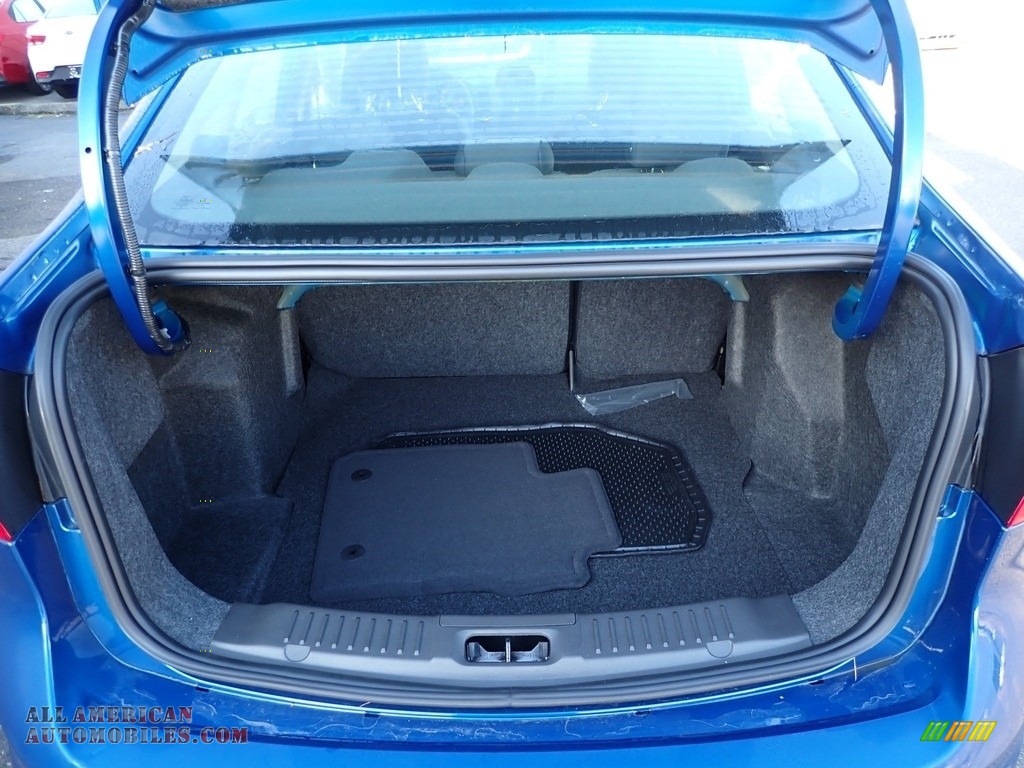 2019 Fiesta SE Sedan - Lightning Blue / Charcoal Black photo #4