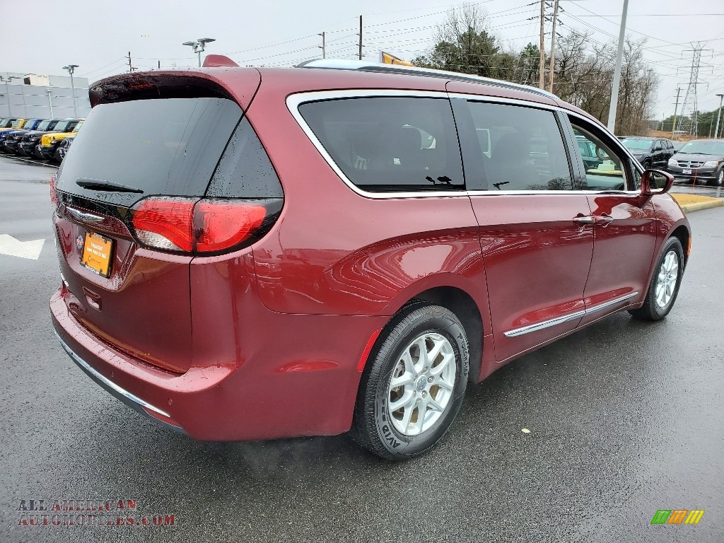 2020 Pacifica Touring L - Velvet Red Pearl / Alloy/Black photo #21