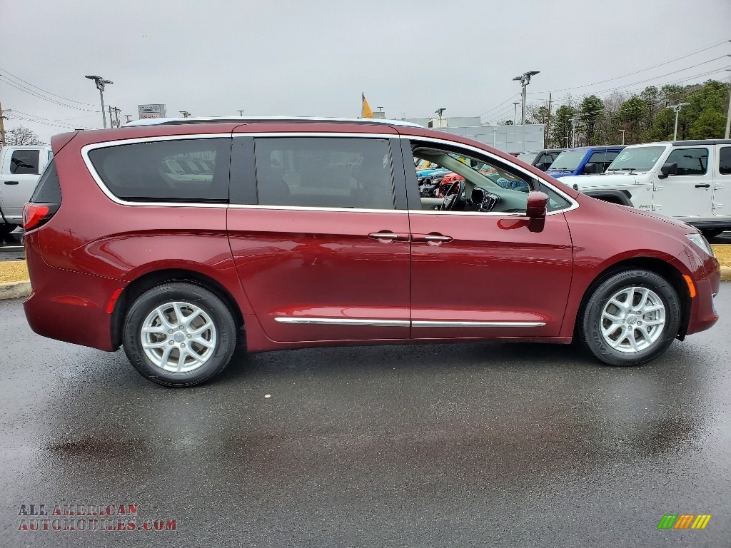 2020 Pacifica Touring L - Velvet Red Pearl / Alloy/Black photo #22
