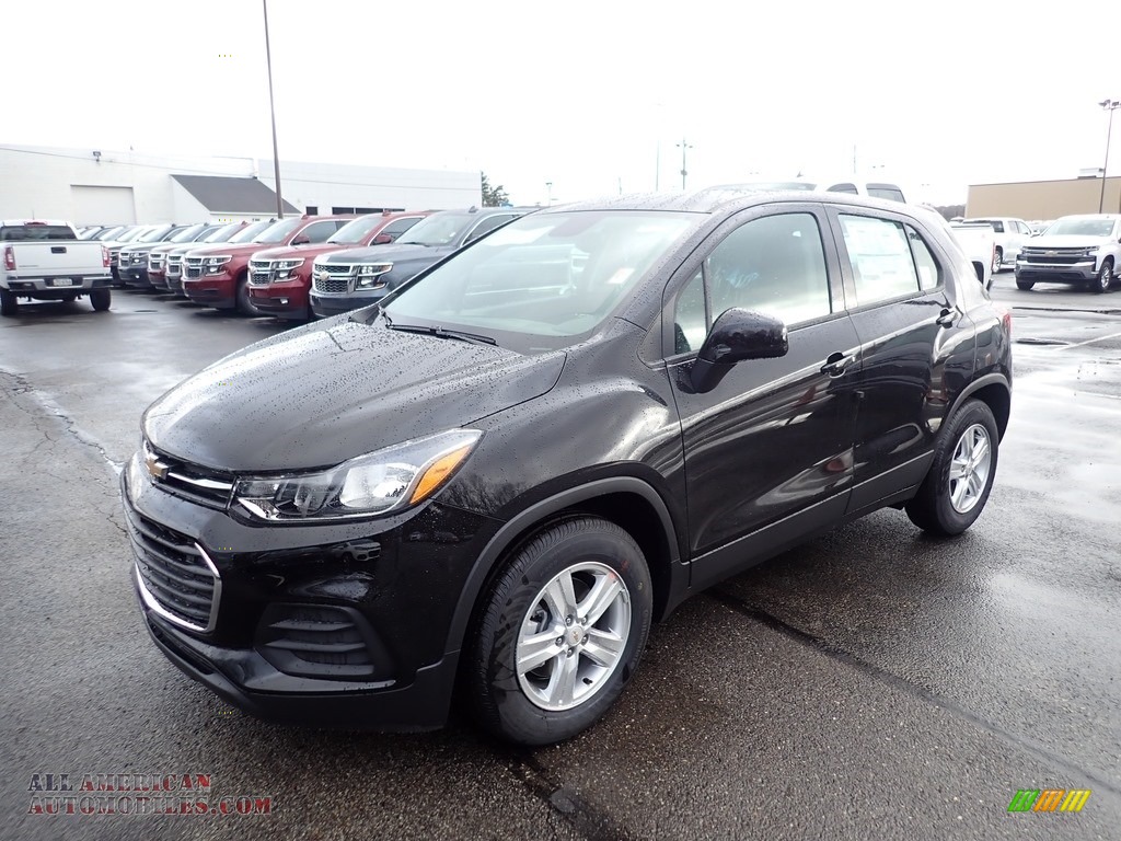 2020 Chevrolet Trax LS In Mosaic Black Metallic Photo #7 - 091249 | All ...