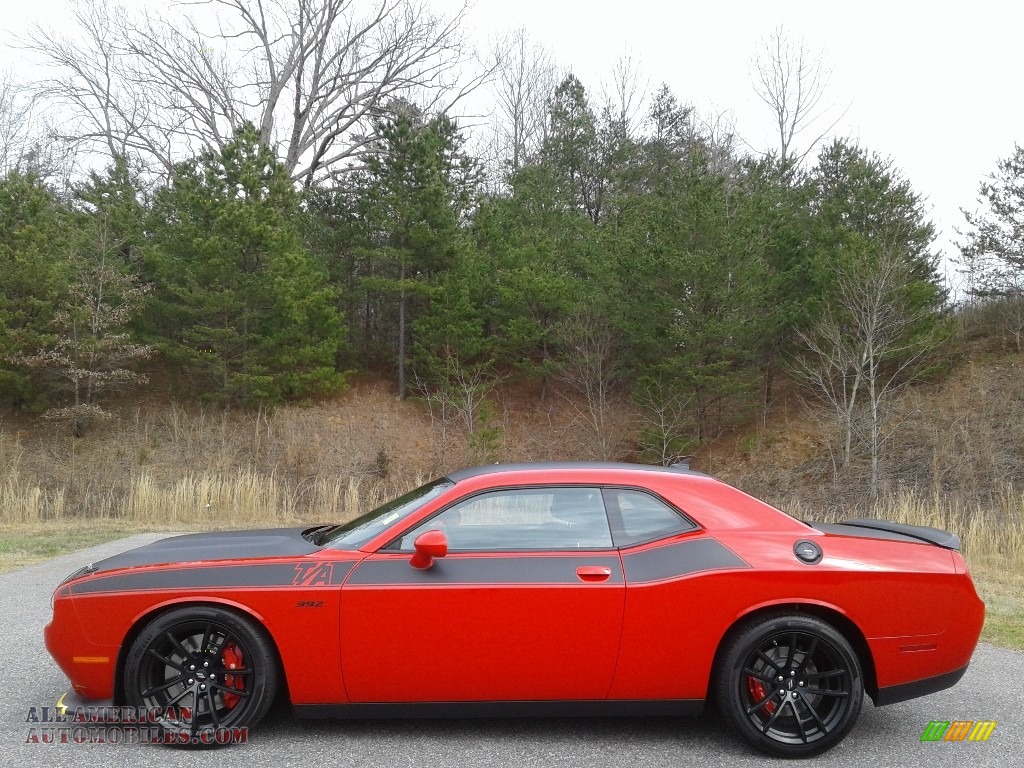 2019 Challenger T/A 392 - Torred / Black photo #1