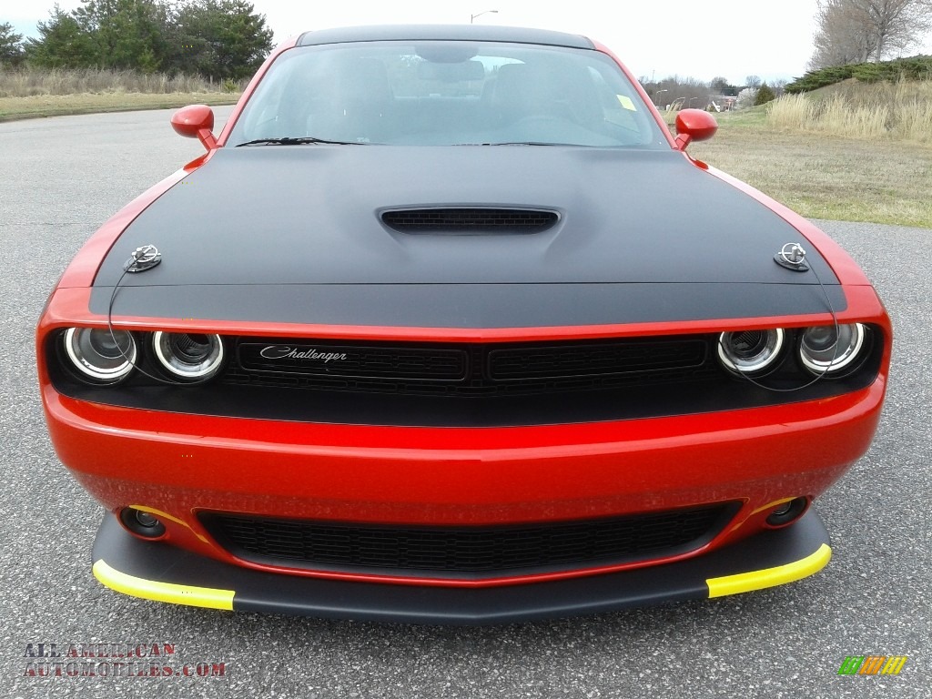 2019 Challenger T/A 392 - Torred / Black photo #3