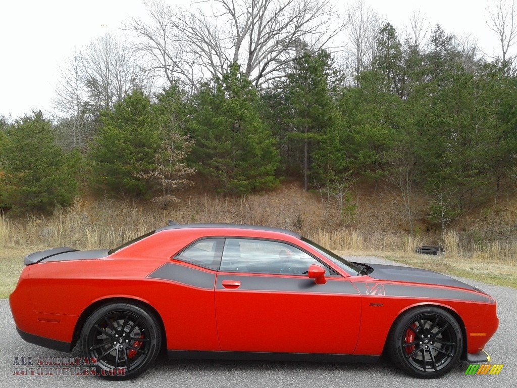2019 Challenger T/A 392 - Torred / Black photo #5