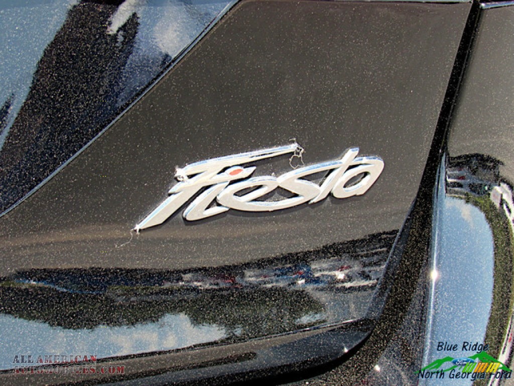 2018 Fiesta SE Sedan - Shadow Black / Charcoal Black photo #33