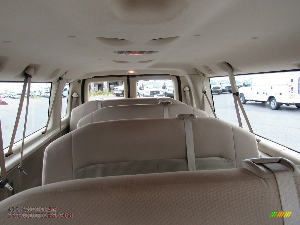 2013 E Series Van E350 XLT Extended Passenger - Pueblo Gold Metallic / Medium Pebble photo #22