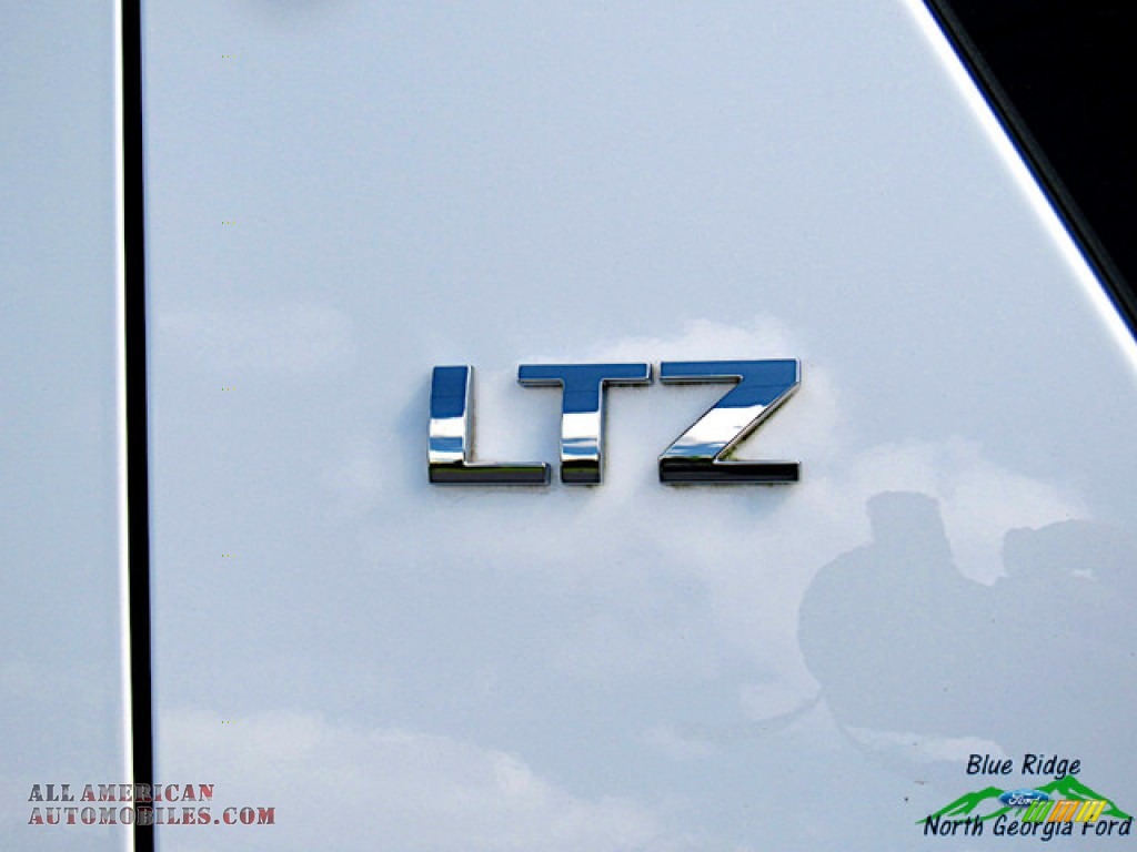 2014 Suburban LTZ 4x4 - Summit White / Light Cashmere/Dark Cashmere photo #37