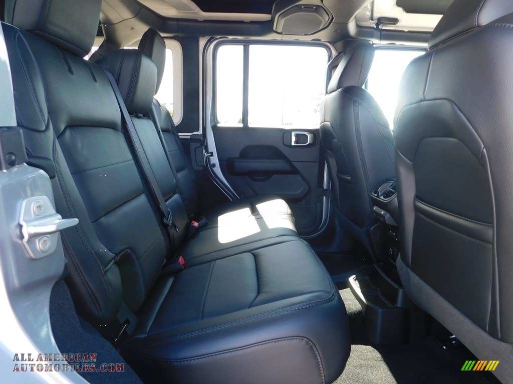 2020 Jeep Wrangler Unlimited Sahara 4x4 in Billet Silver Metallic photo