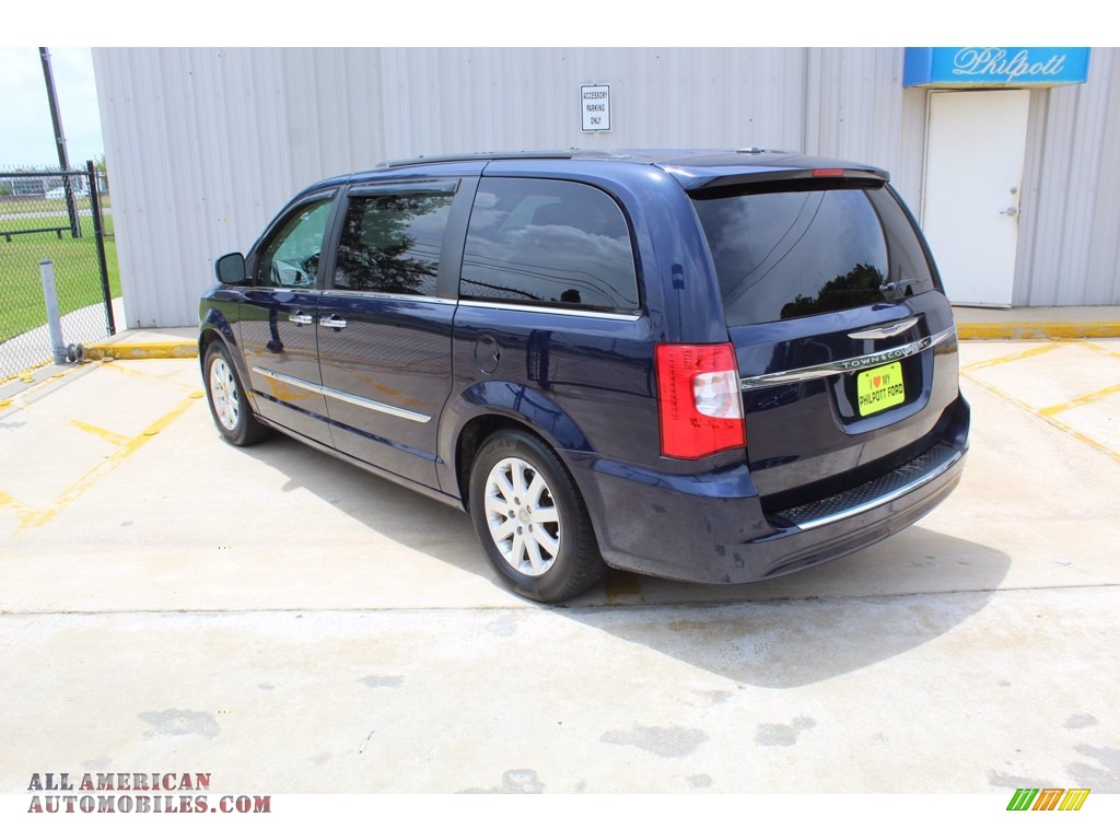 2016 Town & Country Touring - True Blue Pearl / Black/Light Graystone photo #8