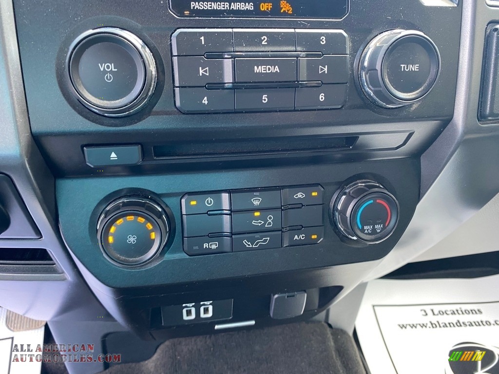 2018 F150 XLT SuperCab 4x4 - Magnetic / Earth Gray photo #25