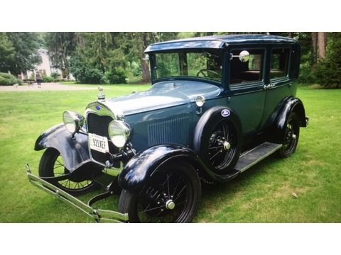 Green/Black Fenders 1929 Ford Model A Tudor Sedan