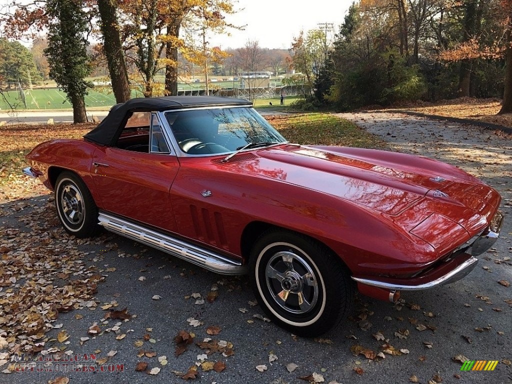 Rally Red / Black Chevrolet Corvette Sting Ray Convertible