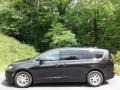 Chrysler Pacifica Touring Brilliant Black Crystal Pearl photo #1