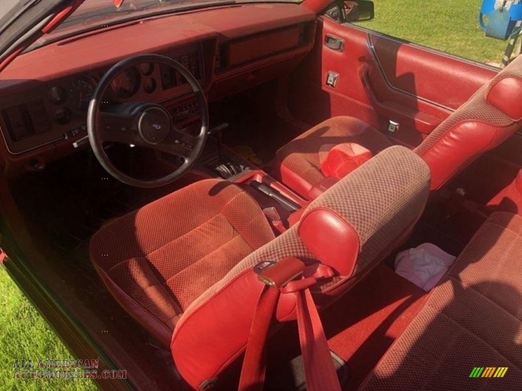 1985 Mustang GT Convertible - Medium Canyon Red / Red photo #3