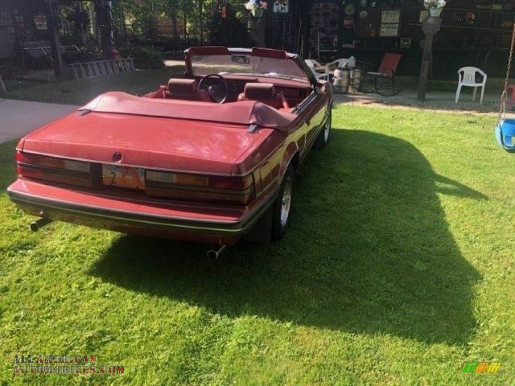 1985 Mustang GT Convertible - Medium Canyon Red / Red photo #5