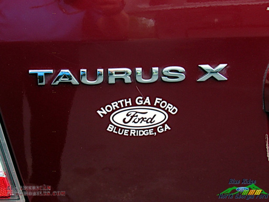 2008 Taurus X Limited AWD - Merlot Metallic / Camel photo #34