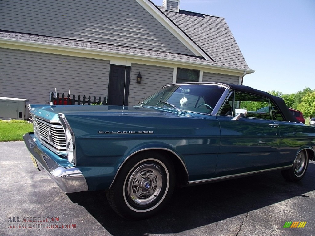 Twilight Turquoise / Tourquoise Ford Galaxie 500 Convertible