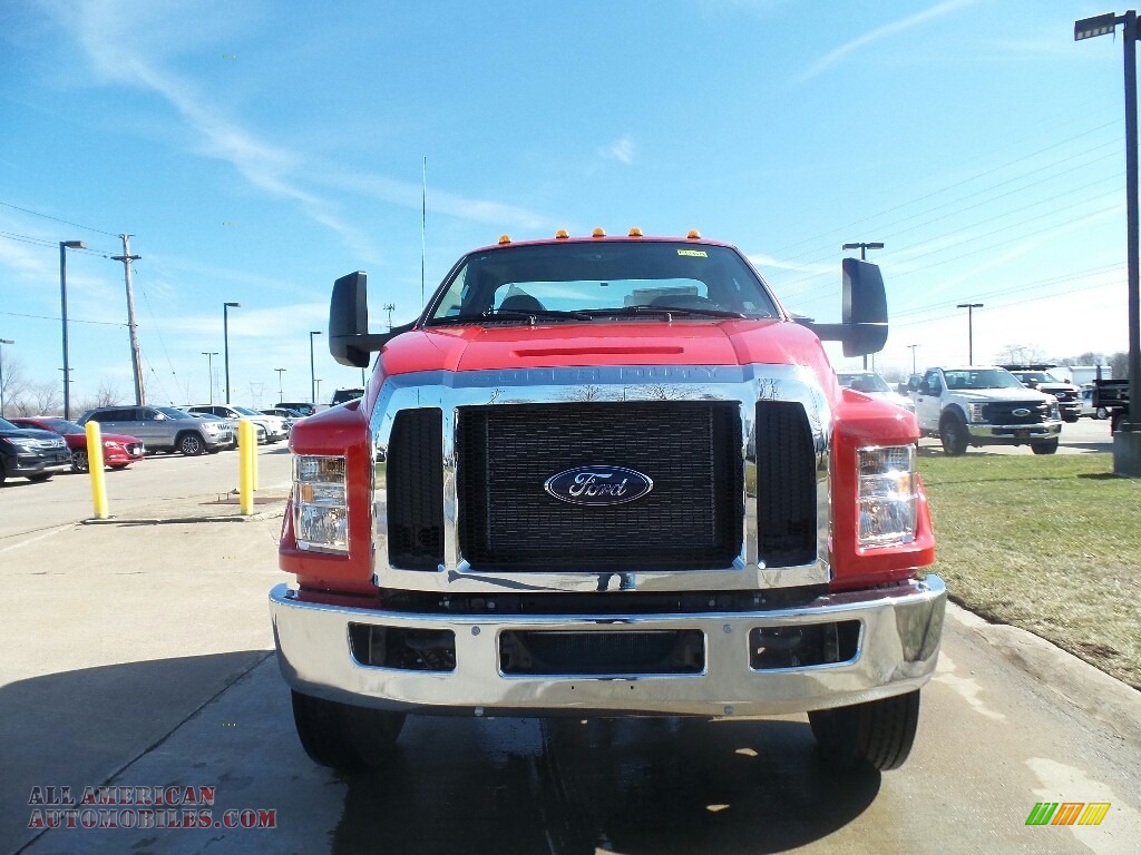 2019 F750 Super Duty Regular Cab Chassis - Race Red / Earth Gray photo #3