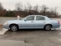 Lincoln Town Car Signature Limited Light Ice Blue Metallic photo #5