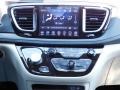 Chrysler Pacifica Limited Brilliant Black Crystal Pearl photo #14