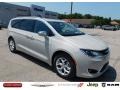 Chrysler Pacifica Limited Luxury White Pearl photo #1
