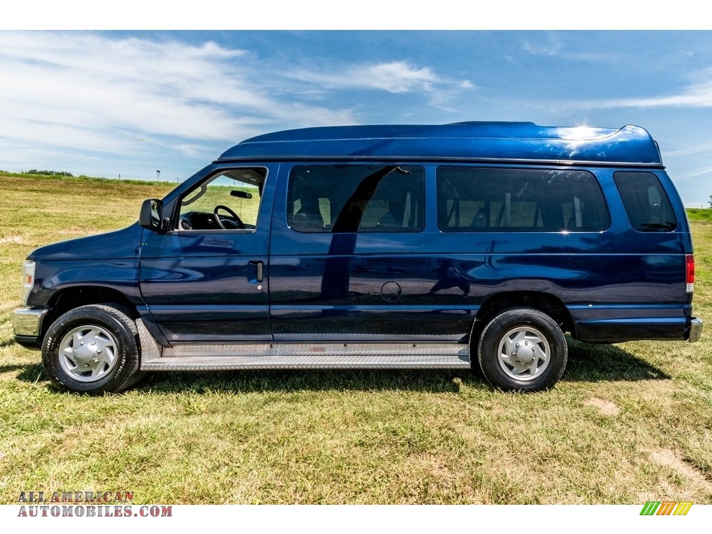 2011 E Series Van E350 XL Extended Passenger - Dark Blue Pearl Metallic / Medium Flint photo #13