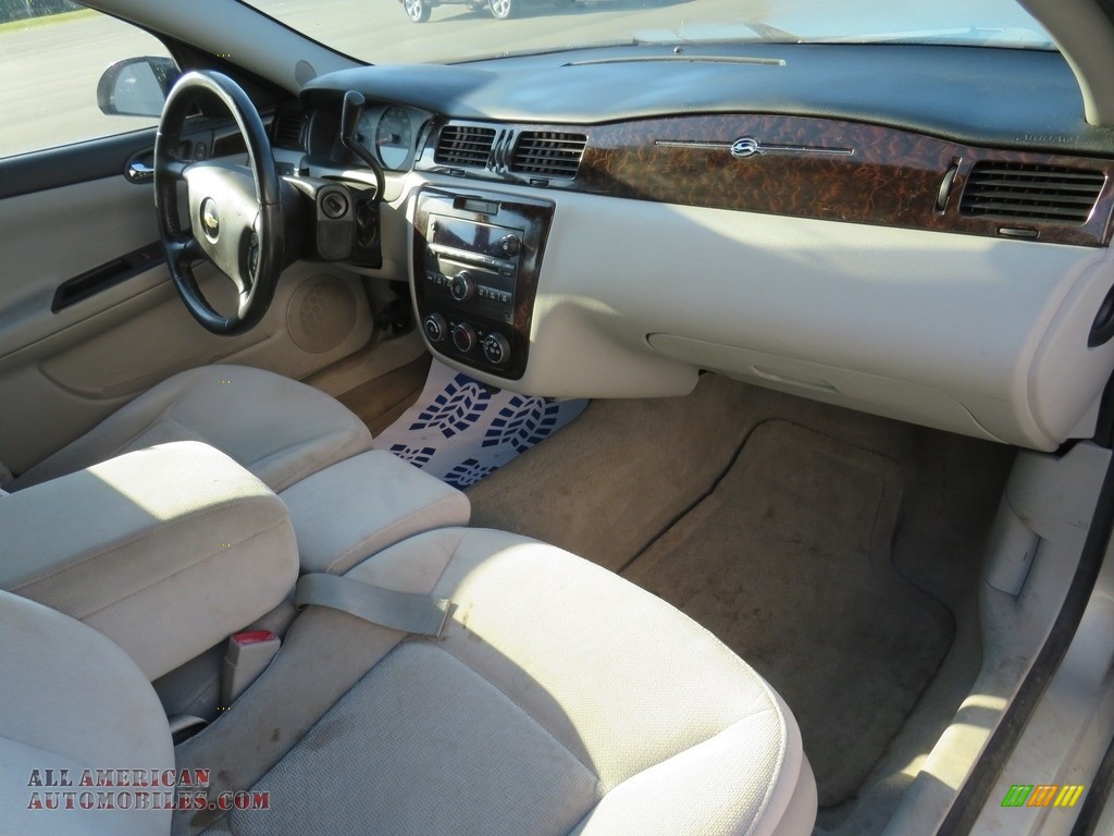 2012 Impala LS - Silver Ice Metallic / Gray photo #28