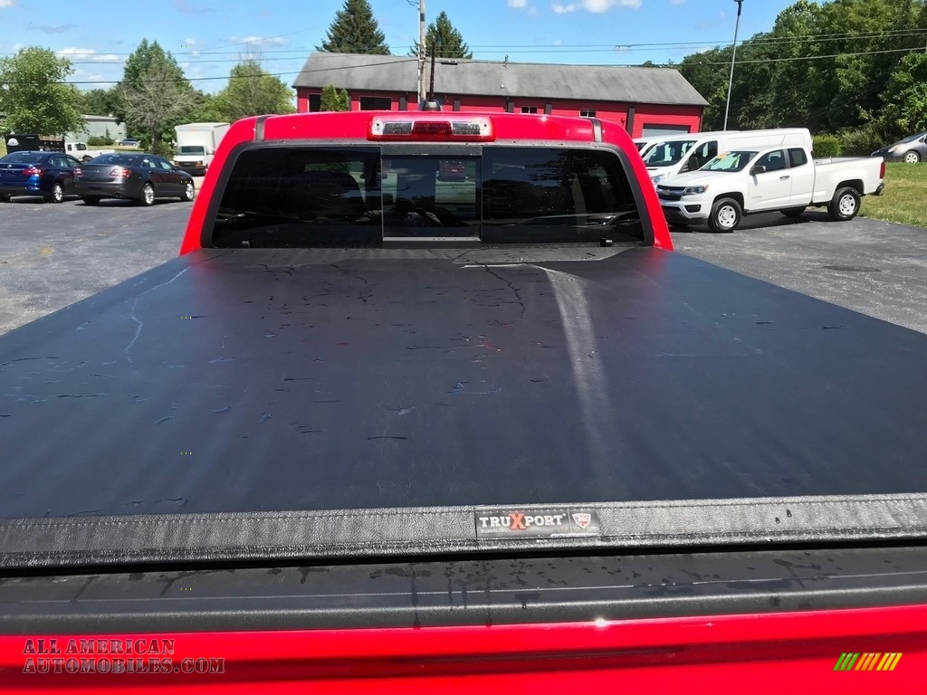 2019 Colorado Z71 Crew Cab 4x4 - Red Hot / Jet Black photo #9