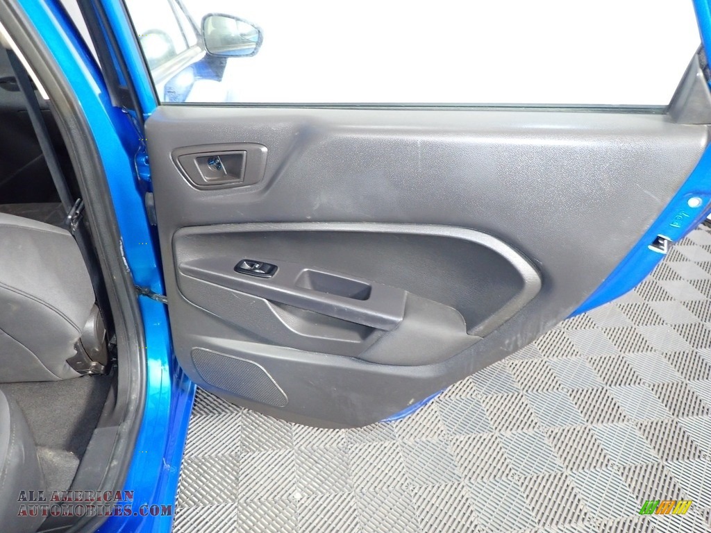 2013 Fiesta SE Sedan - Blue Candy / Charcoal Black/Light Stone photo #21