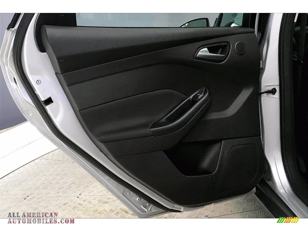 2013 Focus Titanium Sedan - Ingot Silver / Charcoal Black photo #25