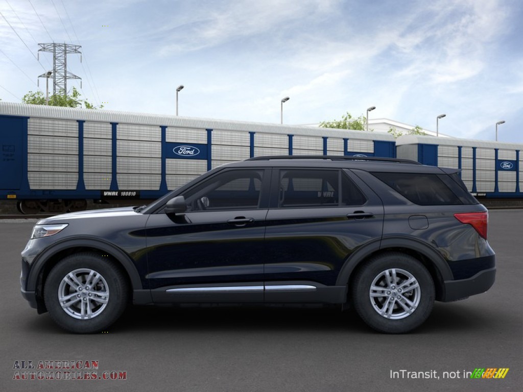 2020 Explorer XLT 4WD - Agate Black Metallic / Sandstone photo #3