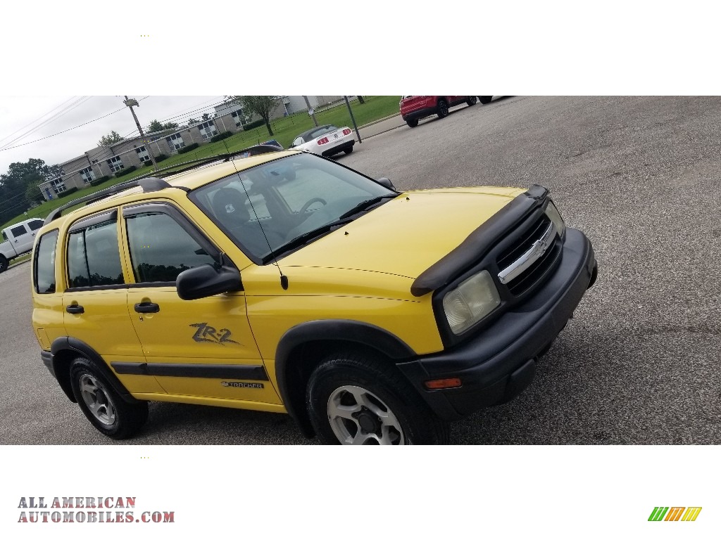 2003 Tracker ZR2 4WD Hard Top - Yellow / Medium Gray photo #28